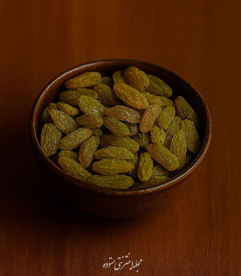 طرز تهیه کشمش خانگی با انگور سبز در آفتاب