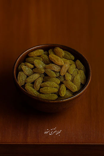 طرز تهیه کشمش خانگی با انگور سبز در آفتاب