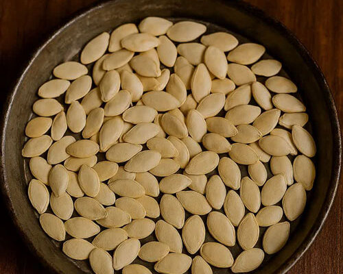 طرز تهیه تخمه کدو بو داده خانگی طعم دار