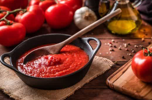 طرز تهیه رب گوجه فرنگی خانگی غلیظ و خوشرنگ
